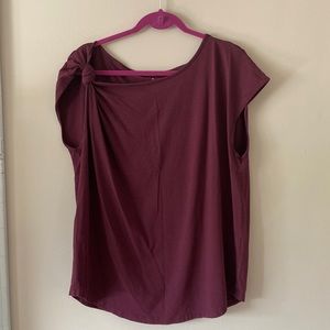 Universal Standard Knot Shoulder Tee